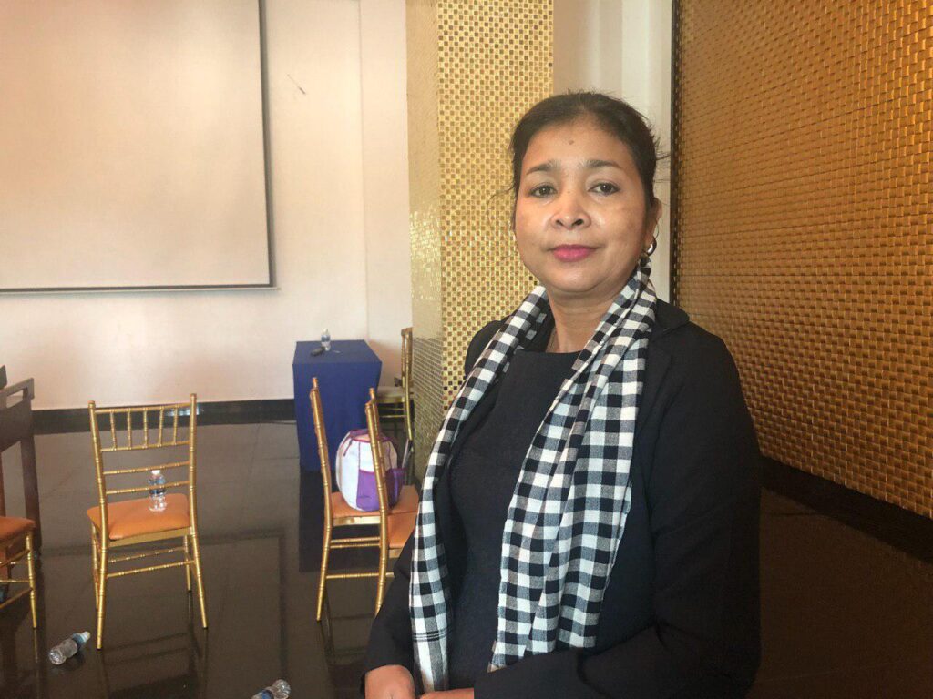 អ្នកស្រី យឹម សុធី​៖ ស្ត្រី​បម្រើ​ការងារ​តាម​ផ្ទះ​នៅក្រៅ​ប្រទេស​បាន​ប្រាក់ខែ​សមរម្យ តែ​ជួប​បញ្ហា​ច្រើនជាង​ស្ត្រី​បម្រើ​ការងារ​នៅក្នុង​ស្រុក